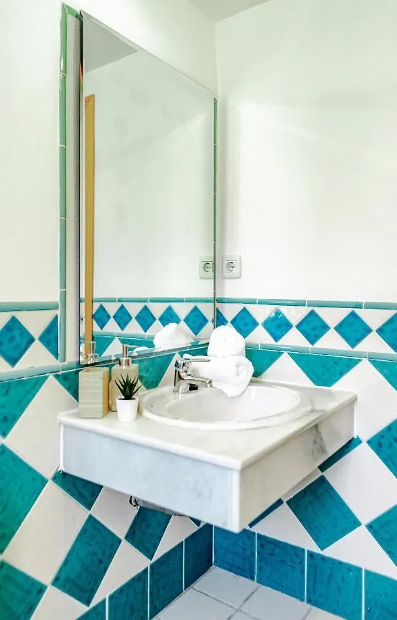 Σπίτι διακοπών Gorgeous 2 Bedroom Townhouse In Marbella, Steps From An Incredible Beach