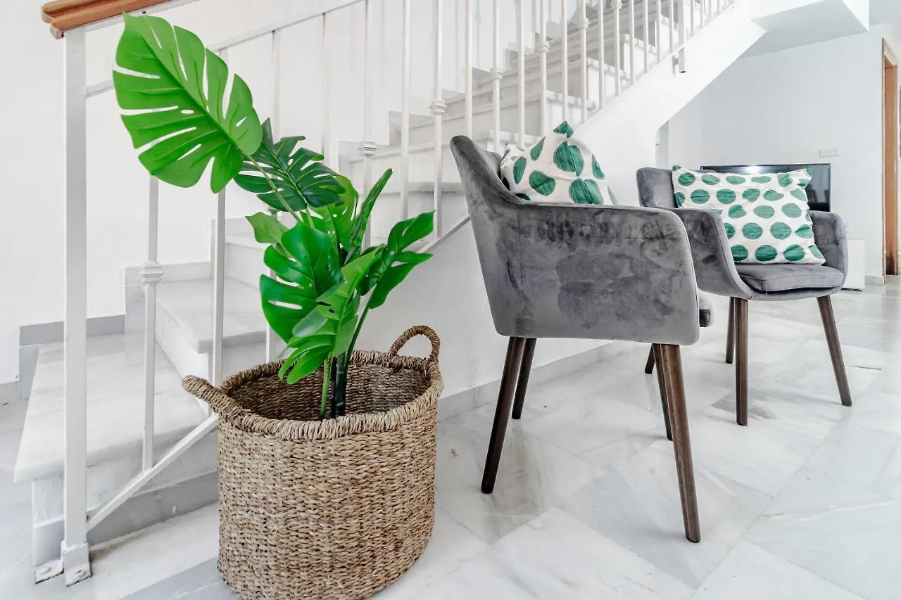 Σπίτι διακοπών Gorgeous 2 Bedroom Townhouse In Marbella, Steps From An Incredible Beach
